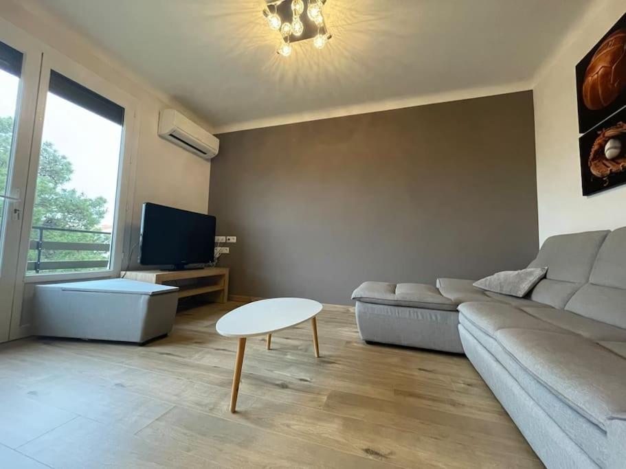Appartement 2 Chambres +Parking Narbonne Eksteriør bilde